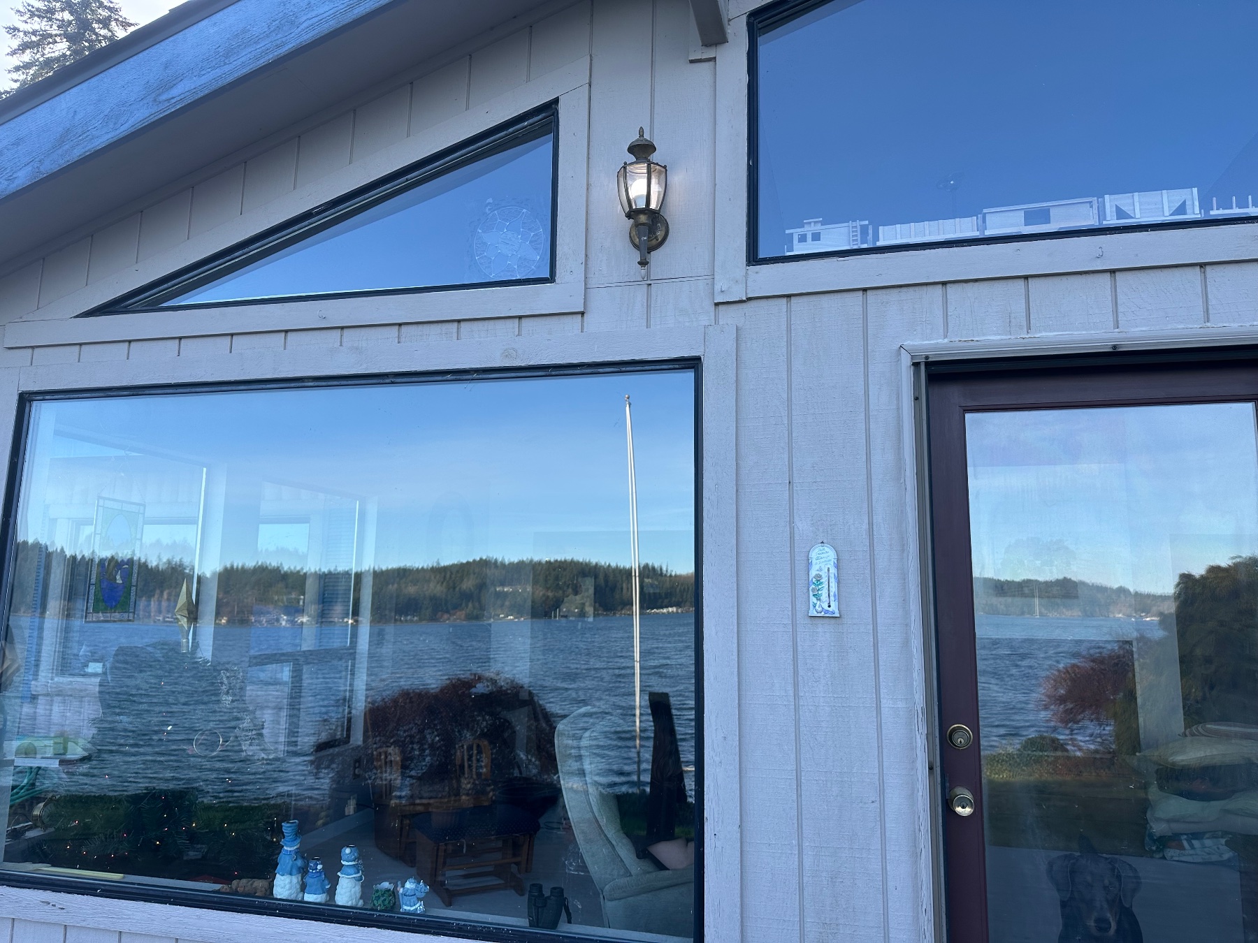 Crystal clear window cleaning project photo 3