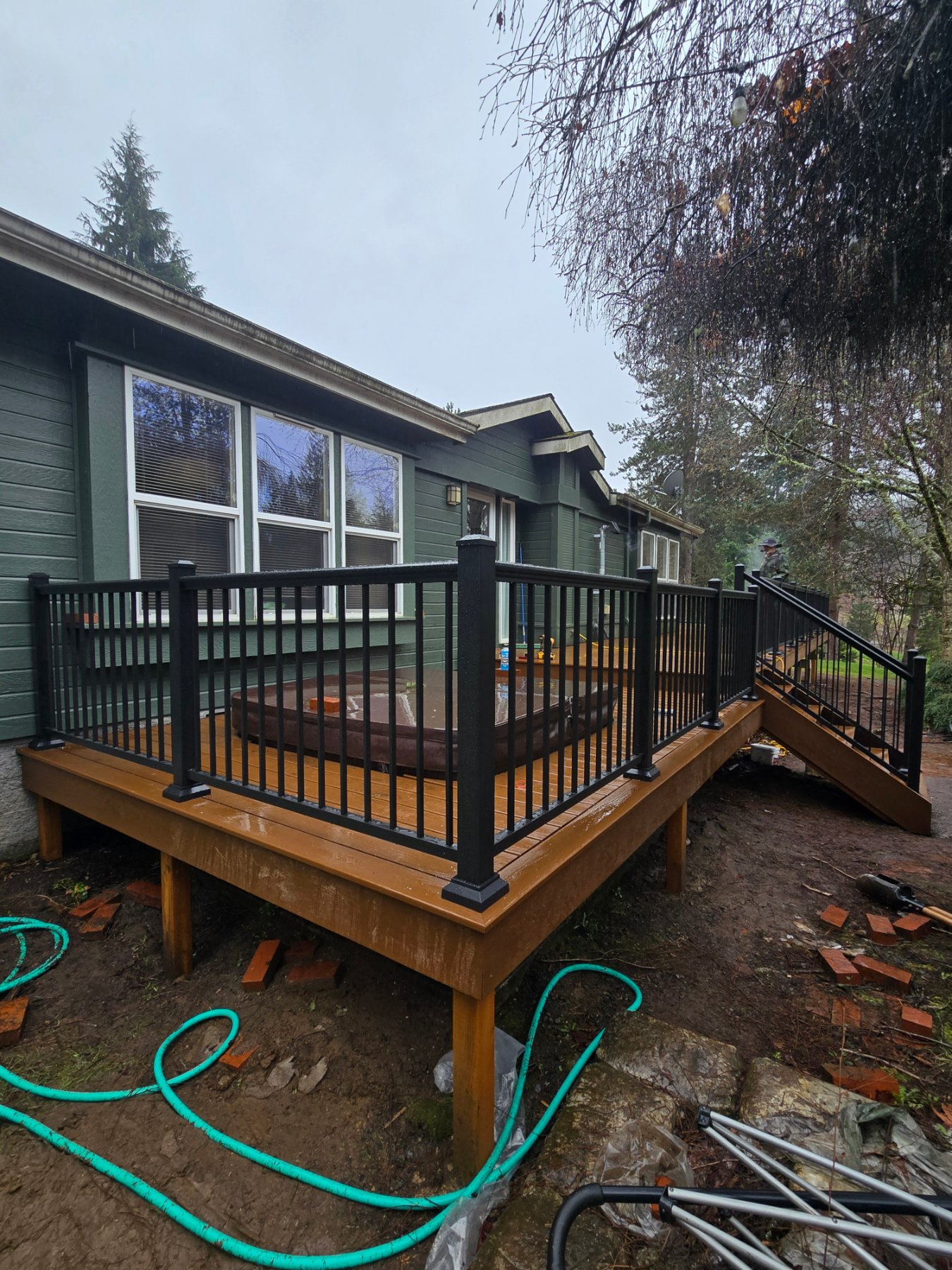 Hammerhead fence and deck llc project photo 10