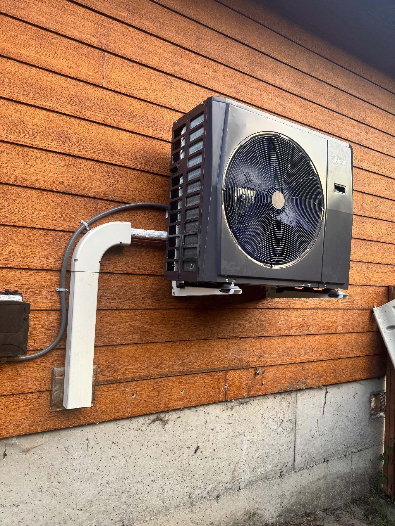 APR Heating and Air LLC project photo 1