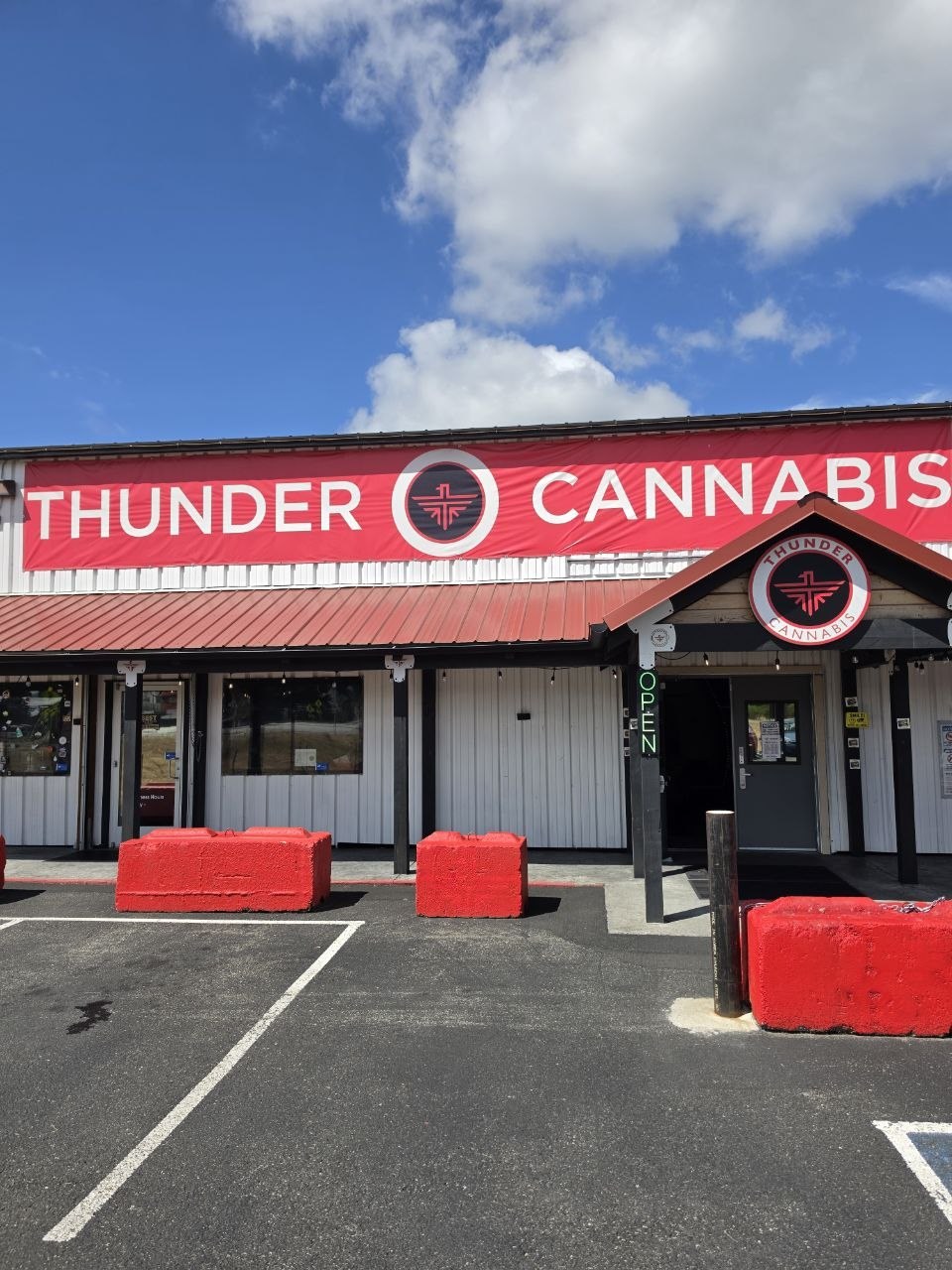 Thunder Cannabis Exit 99 storefront in Olympia, Washington