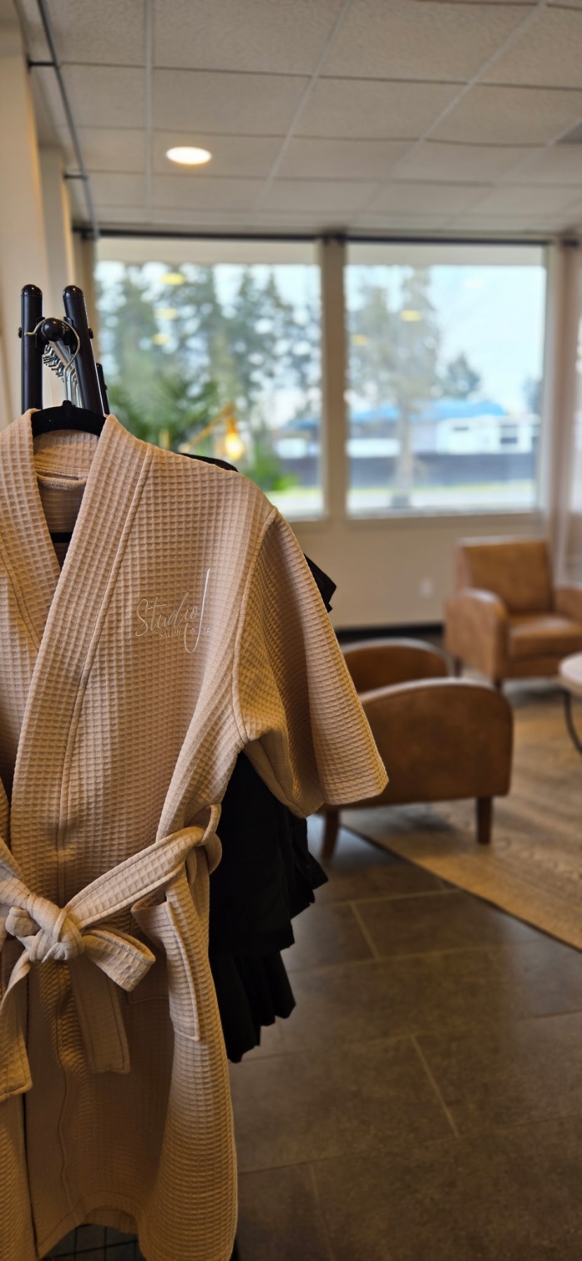 Studio J Salon & Day Spa project photo 4