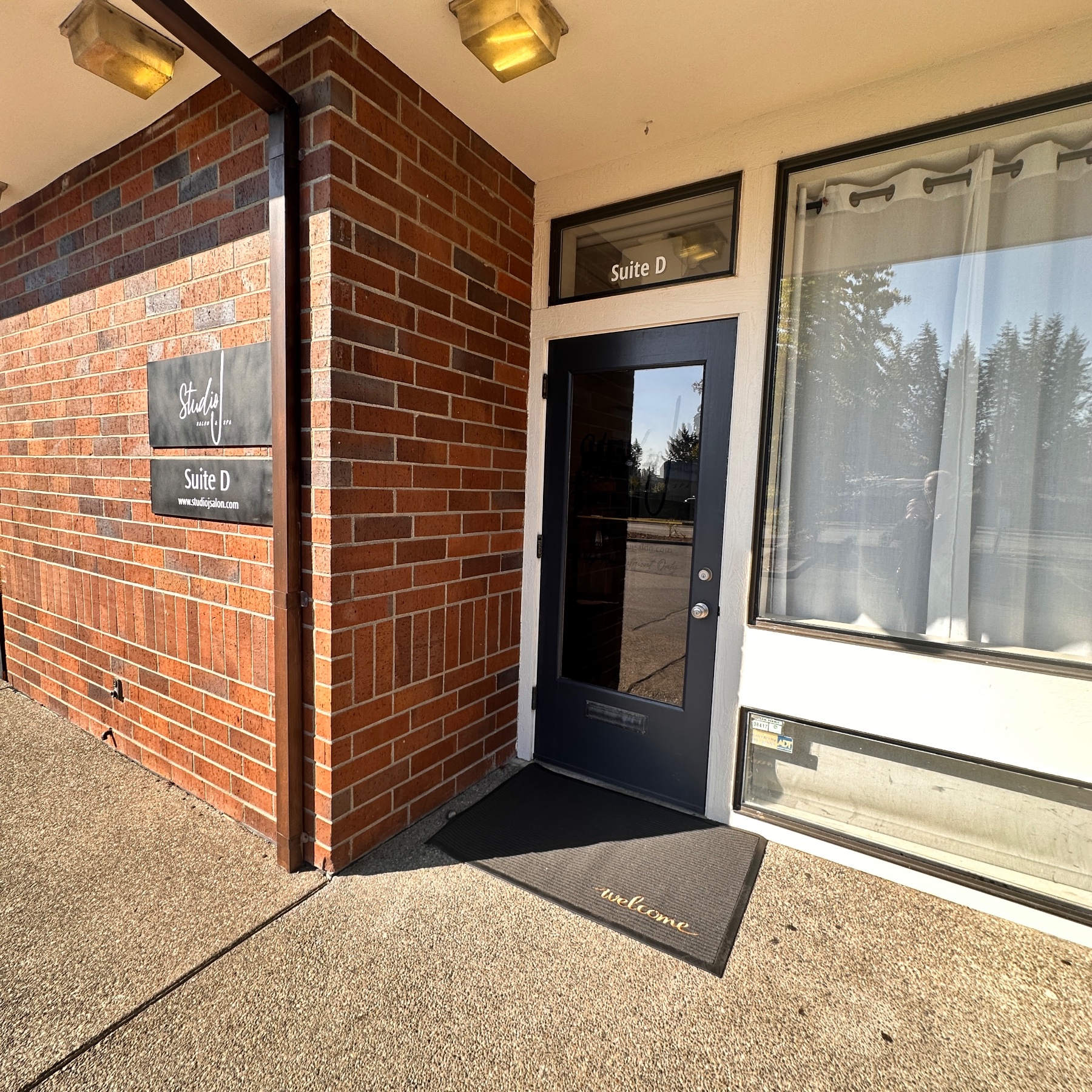 Studio J Salon & Day Spa project photo 9